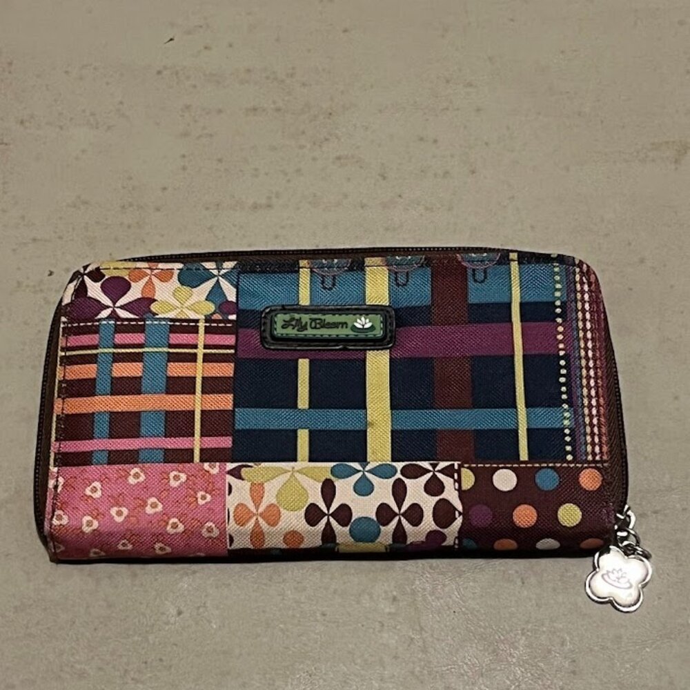 Lily Bloom Zip Around Clutch